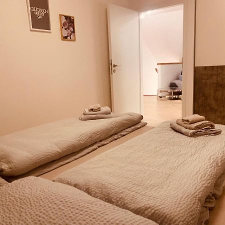 Felix Living 3, Modern & Cozy 2 Zimmer Wohnung, Netflix, Parkplatz Salzweg Bagian luar foto