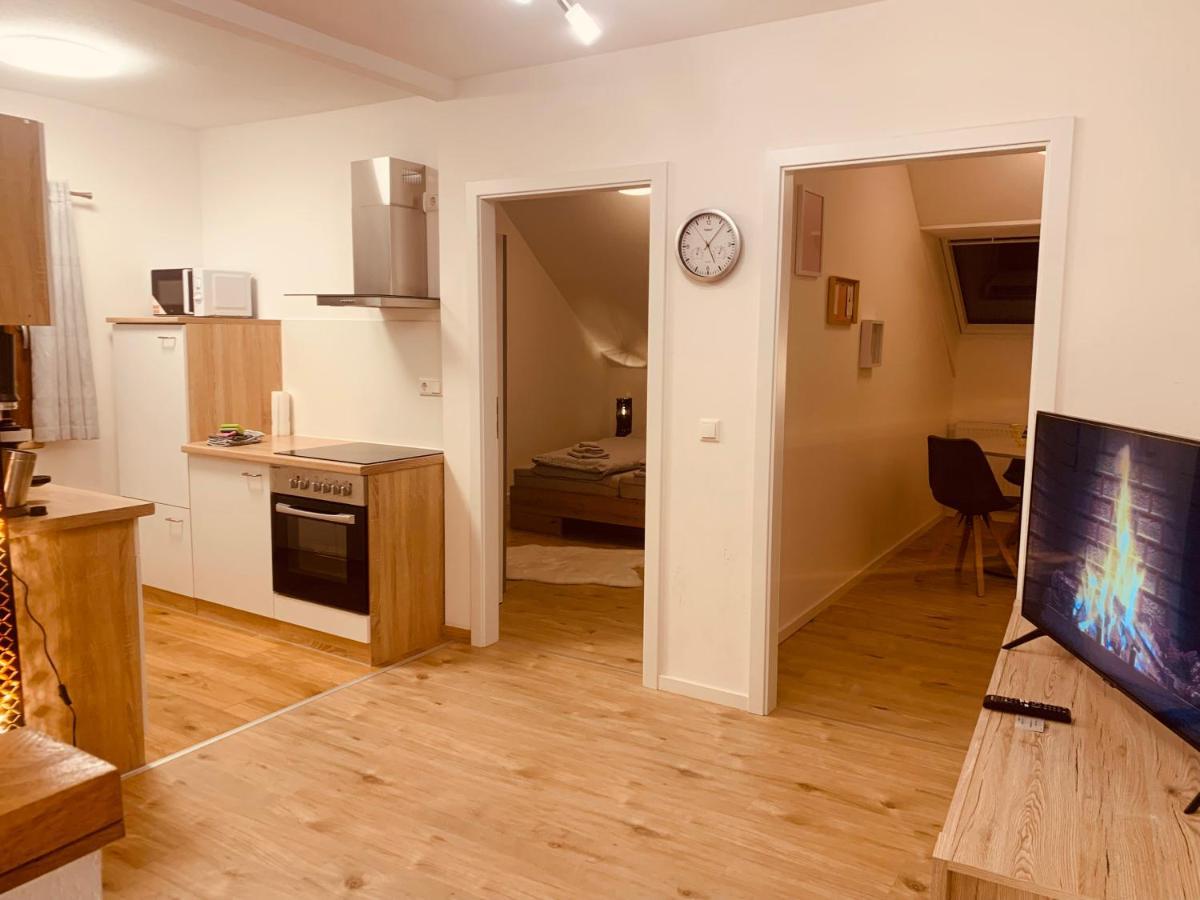 Felix Living 3, Modern & Cozy 2 Zimmer Wohnung, Netflix, Parkplatz Salzweg Bagian luar foto